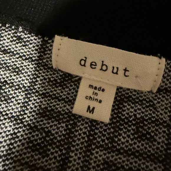 Debut Black and White Geometric Shirt NWOT - Picture 5 of 5